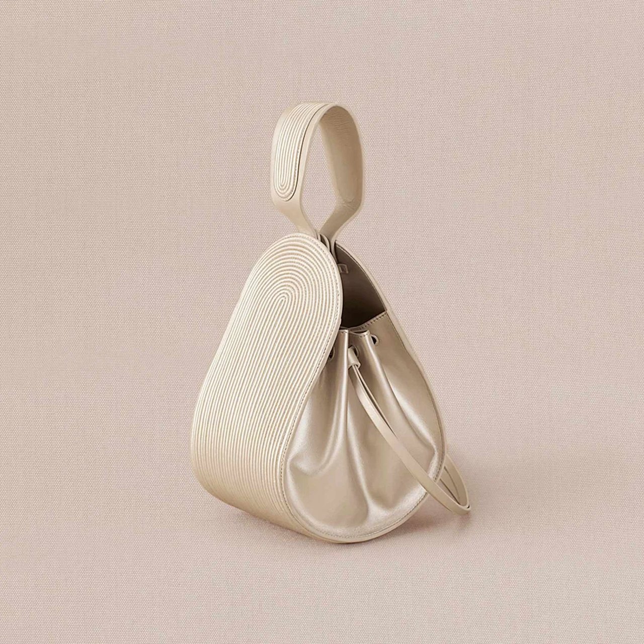 Nésara Bucket Bag