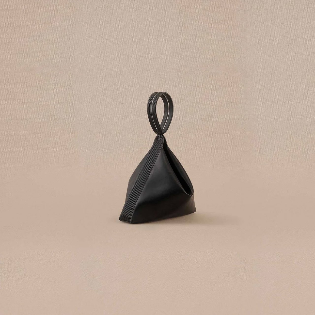 Aqida Bucket Bag