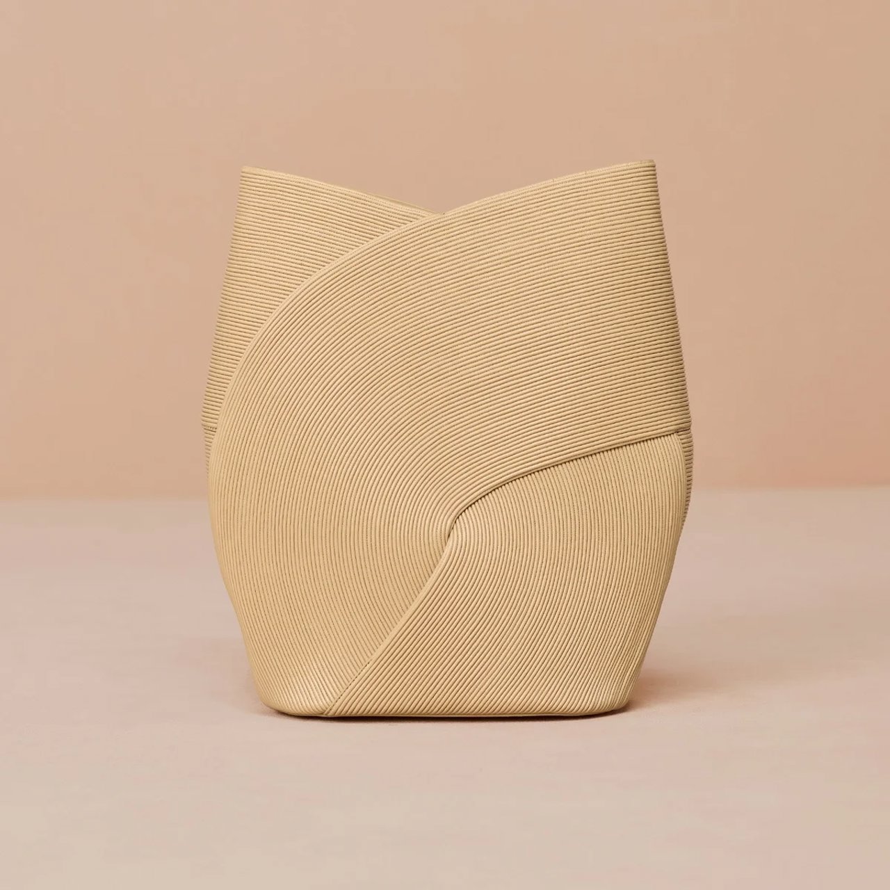 Ilian Shoulder Bag