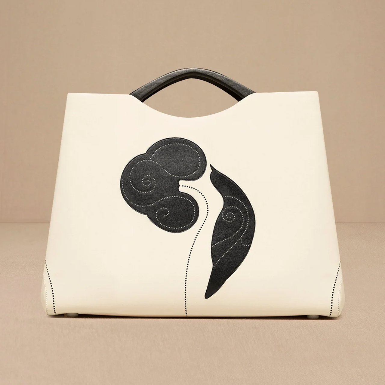 Dilbandi Tote Bag