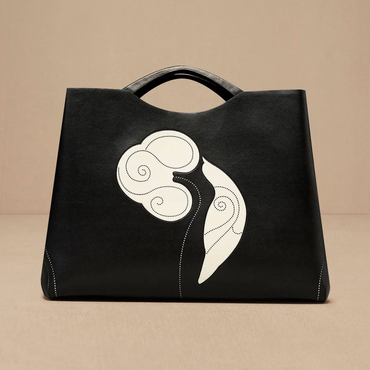 Dilbandi Tote Bag