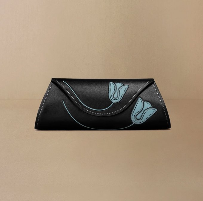 Mia Clutch